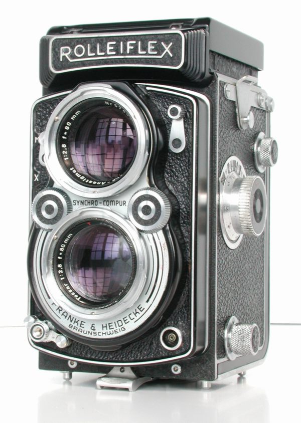 Rolleiflex_2.8A_Type_2_Front_View